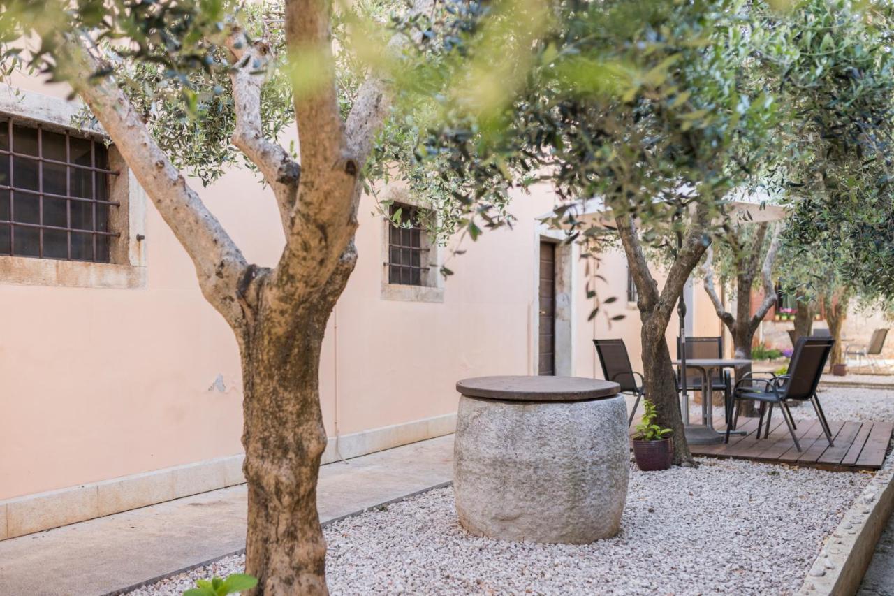 Bb Olive Bed & Breakfast Seget  Exterior photo