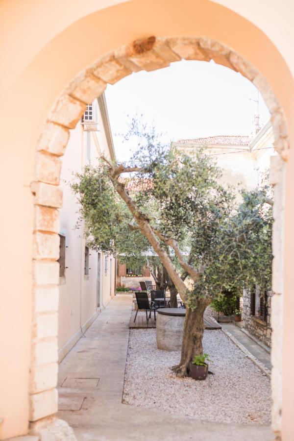 Bb Olive Bed & Breakfast Seget  Exterior photo