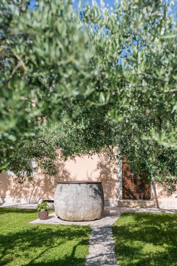 Bb Olive Bed & Breakfast Seget  Exterior photo
